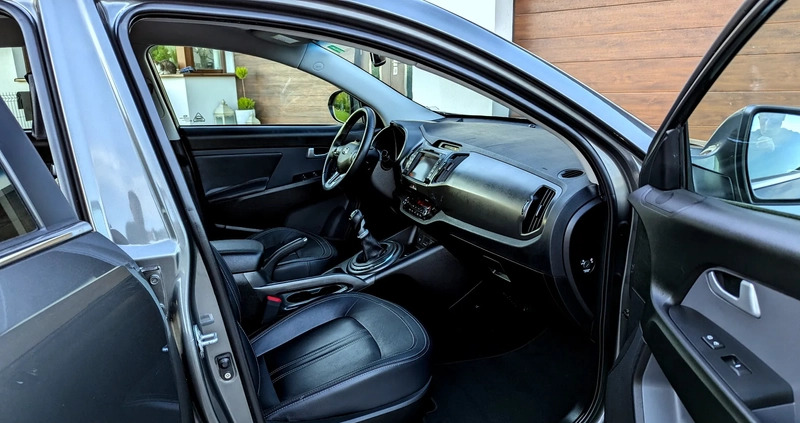 Kia Sportage cena 45900 przebieg: 188000, rok produkcji 2012 z Modliborzyce małe 781